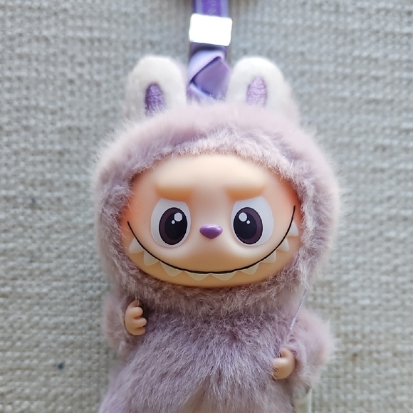 PIN FOR LOVE LABUBU LETTER M - Picture 4 of 11